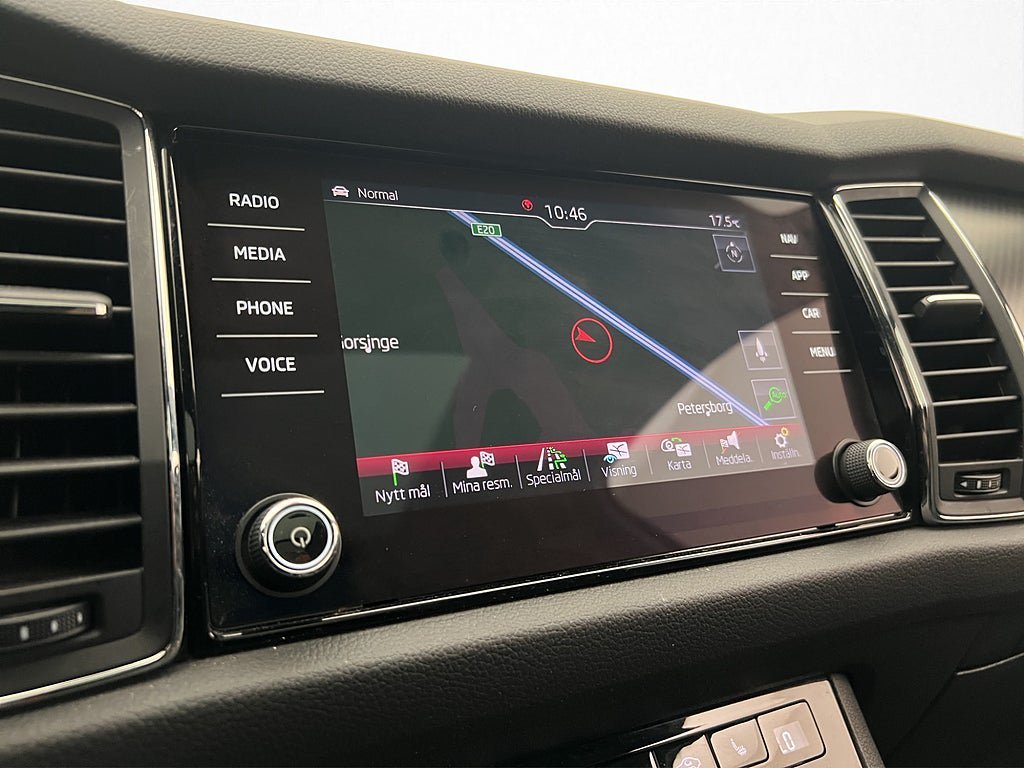 Vehicle Image 24