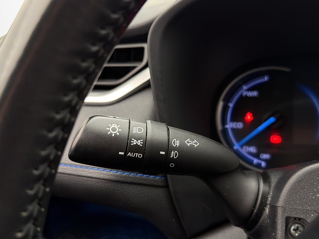 Vehicle Image 32