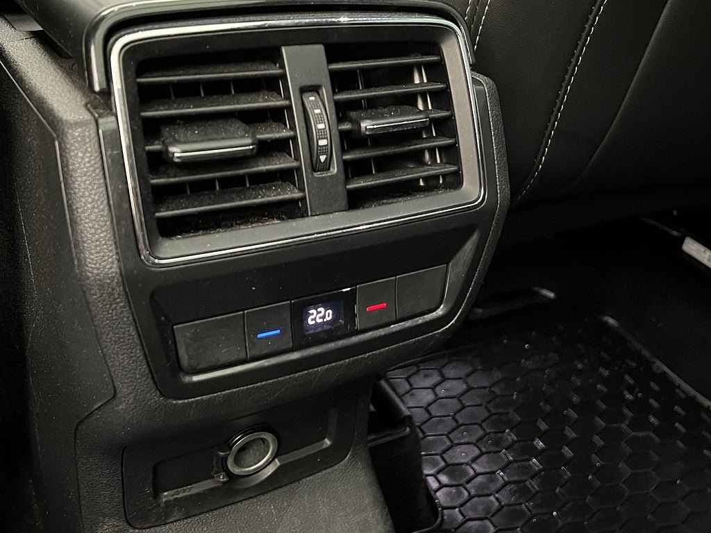 Vehicle Image 29