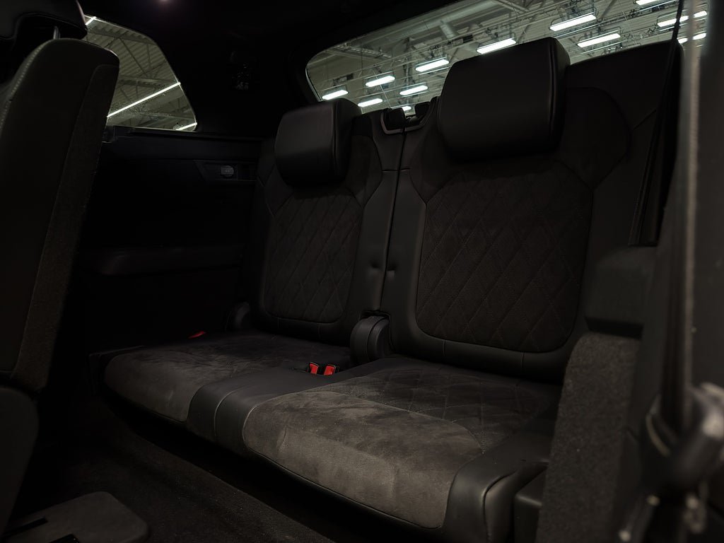 Vehicle Image 36