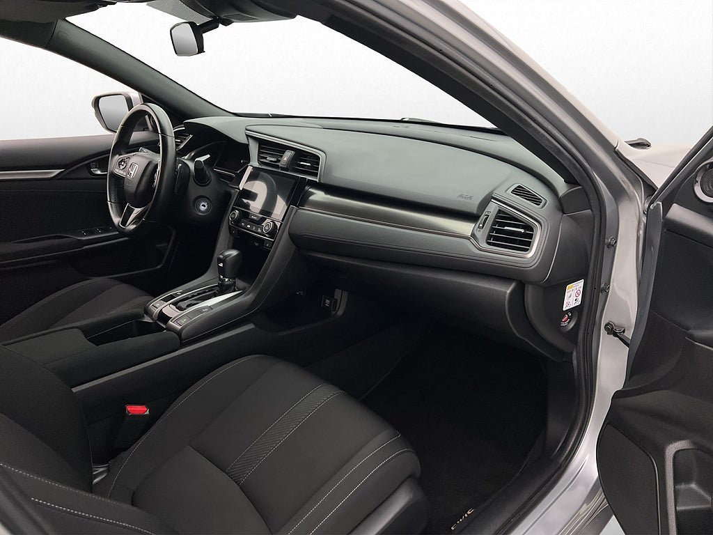 Vehicle Image 23
