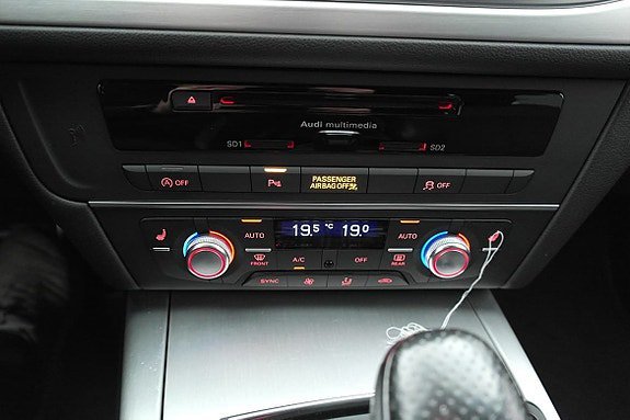 Vehicle Image 33