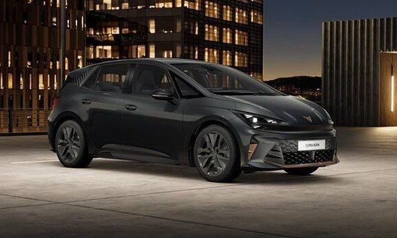 Vehicle Image 8