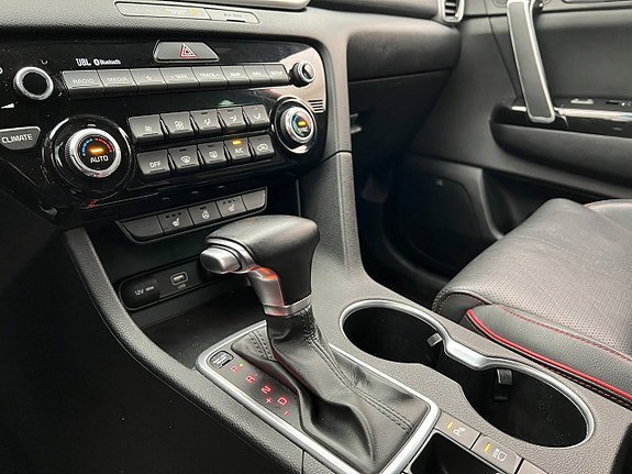 Vehicle Image 27