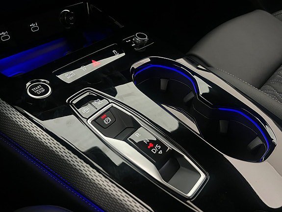 Vehicle Image 34