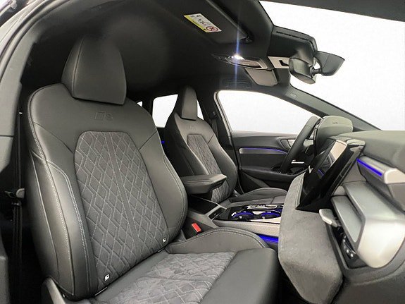 Vehicle Image 35
