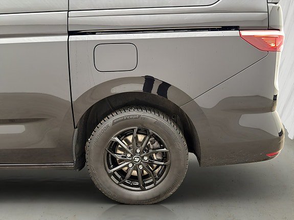 Vehicle Image 37