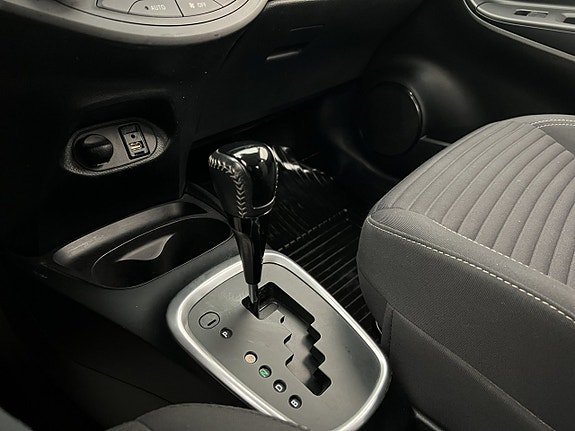 Vehicle Image 19