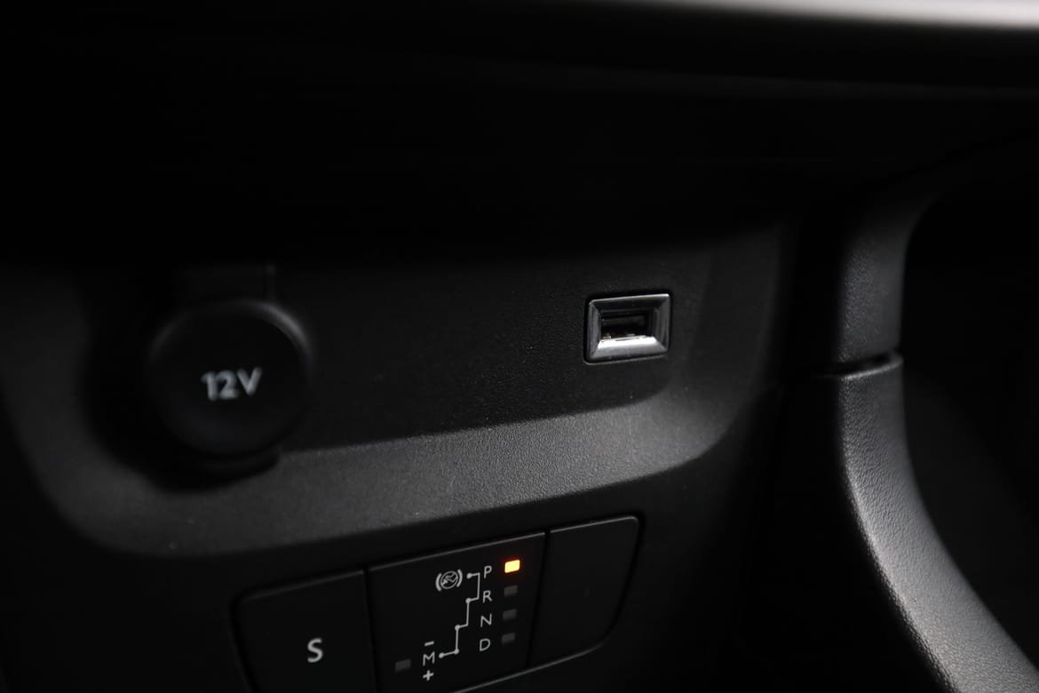 Vehicle Image 24