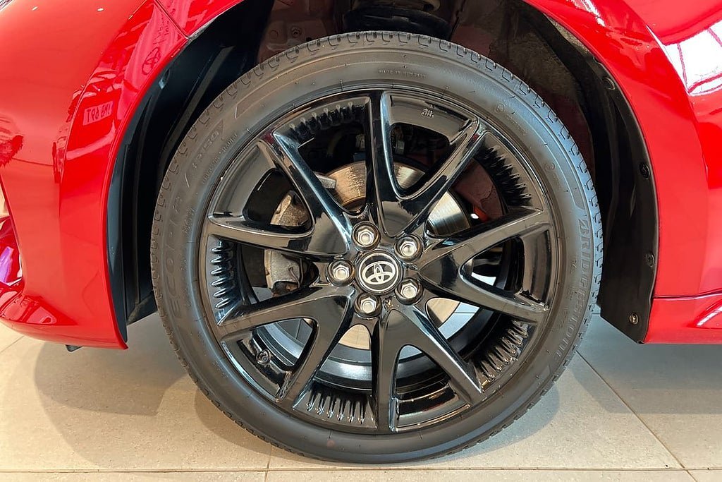 Vehicle Image 17