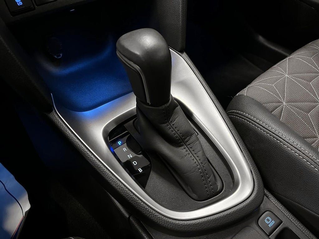 Vehicle Image 18