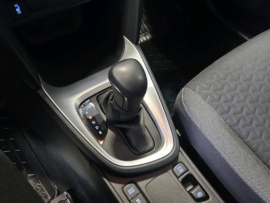 Vehicle Image 17