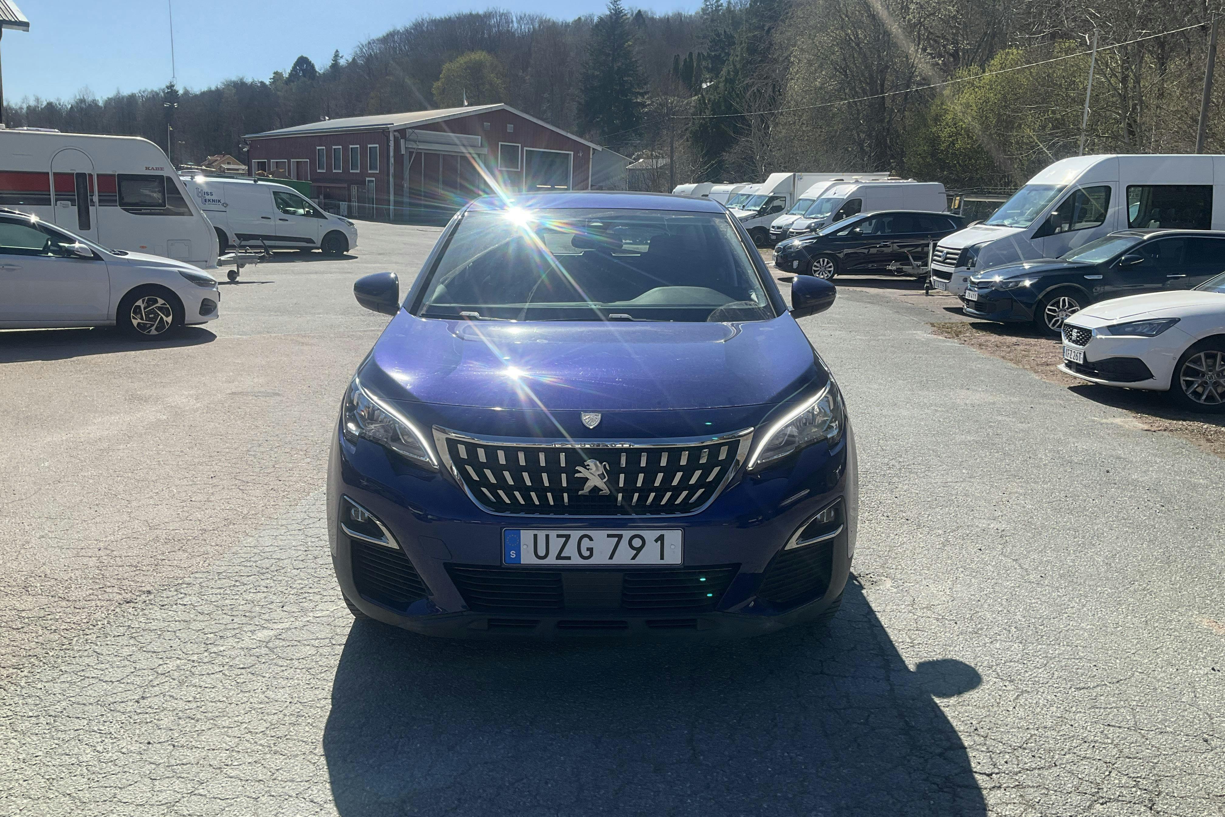 Vehicle Image 4