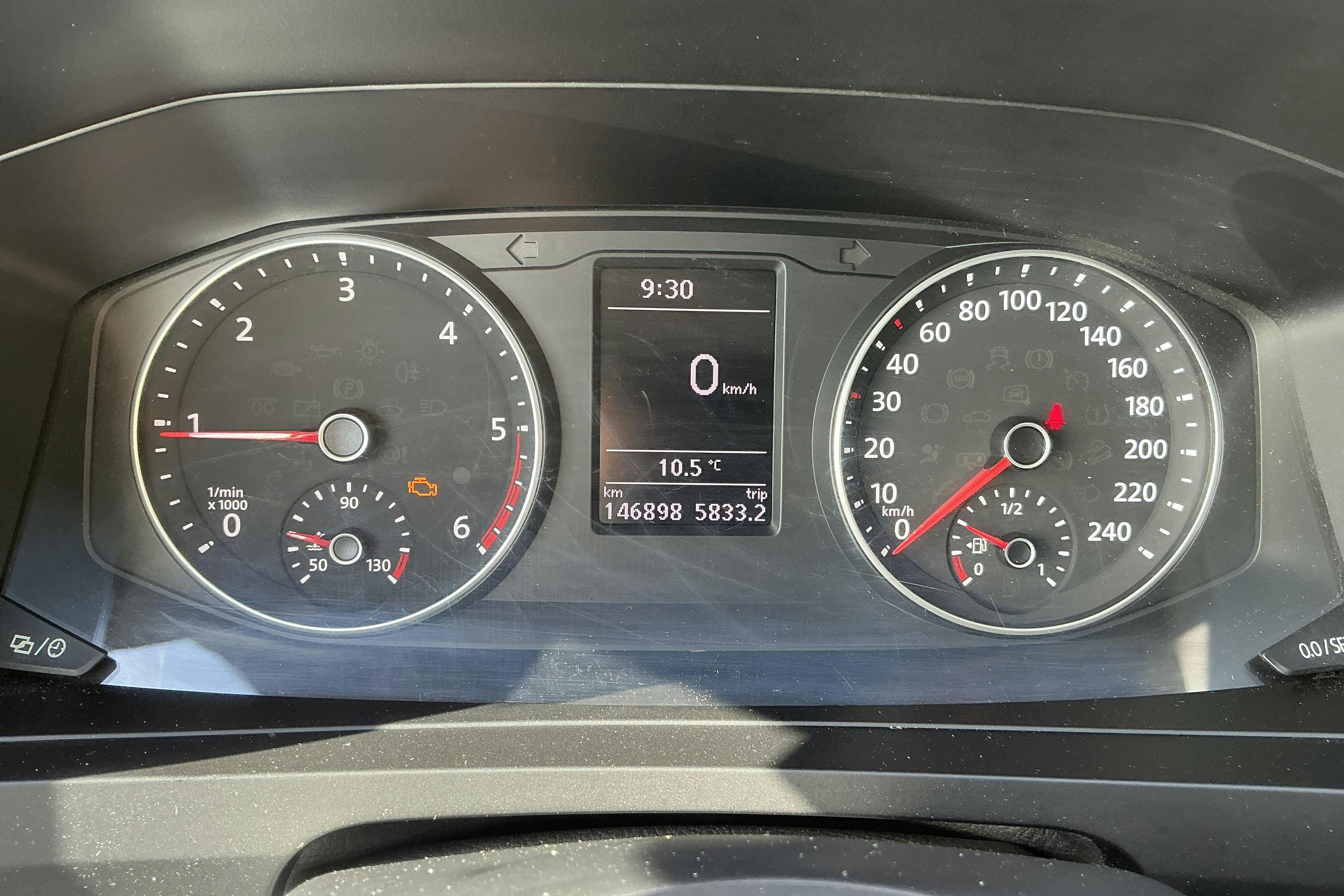 Vehicle Image 9