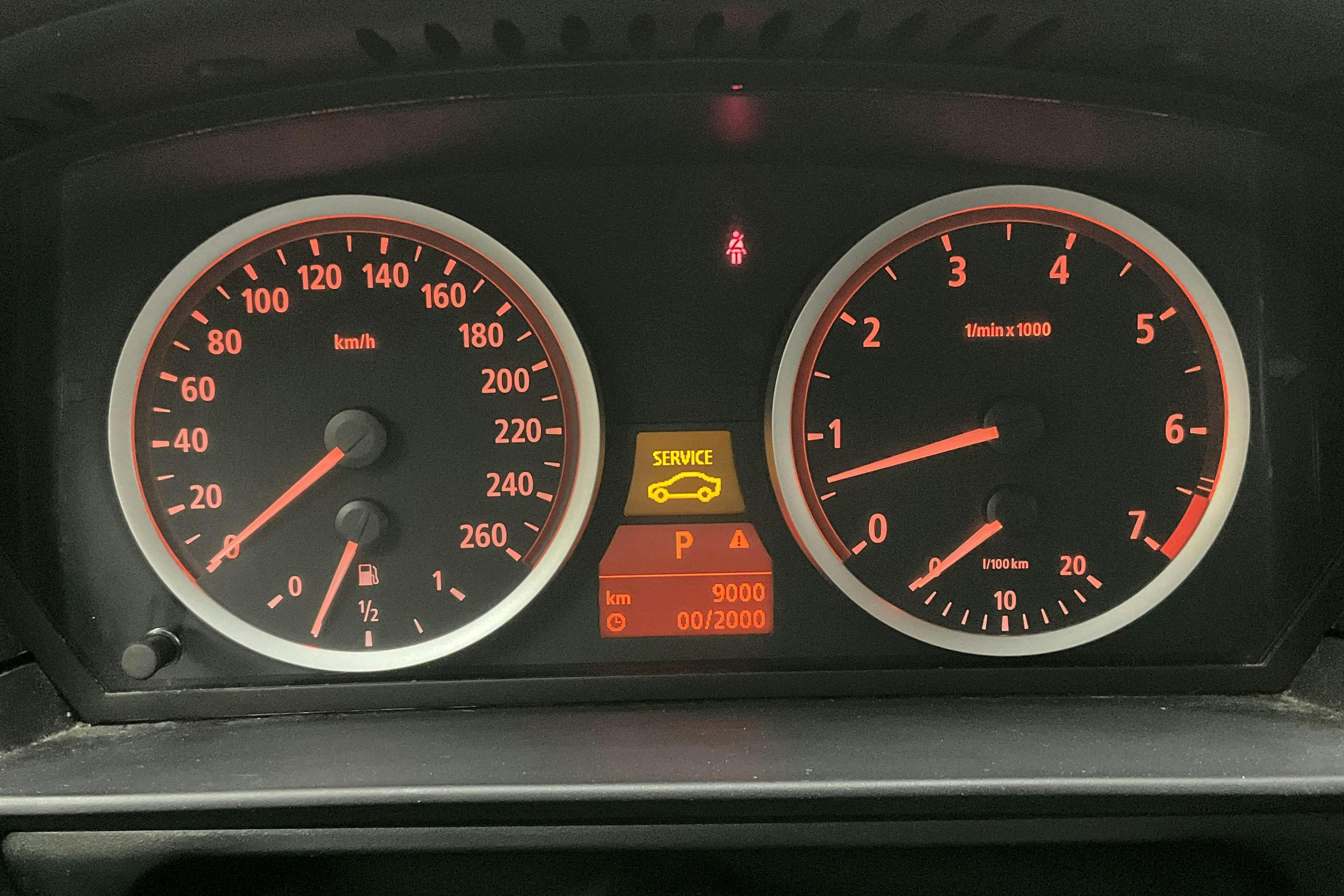 Vehicle Image 10