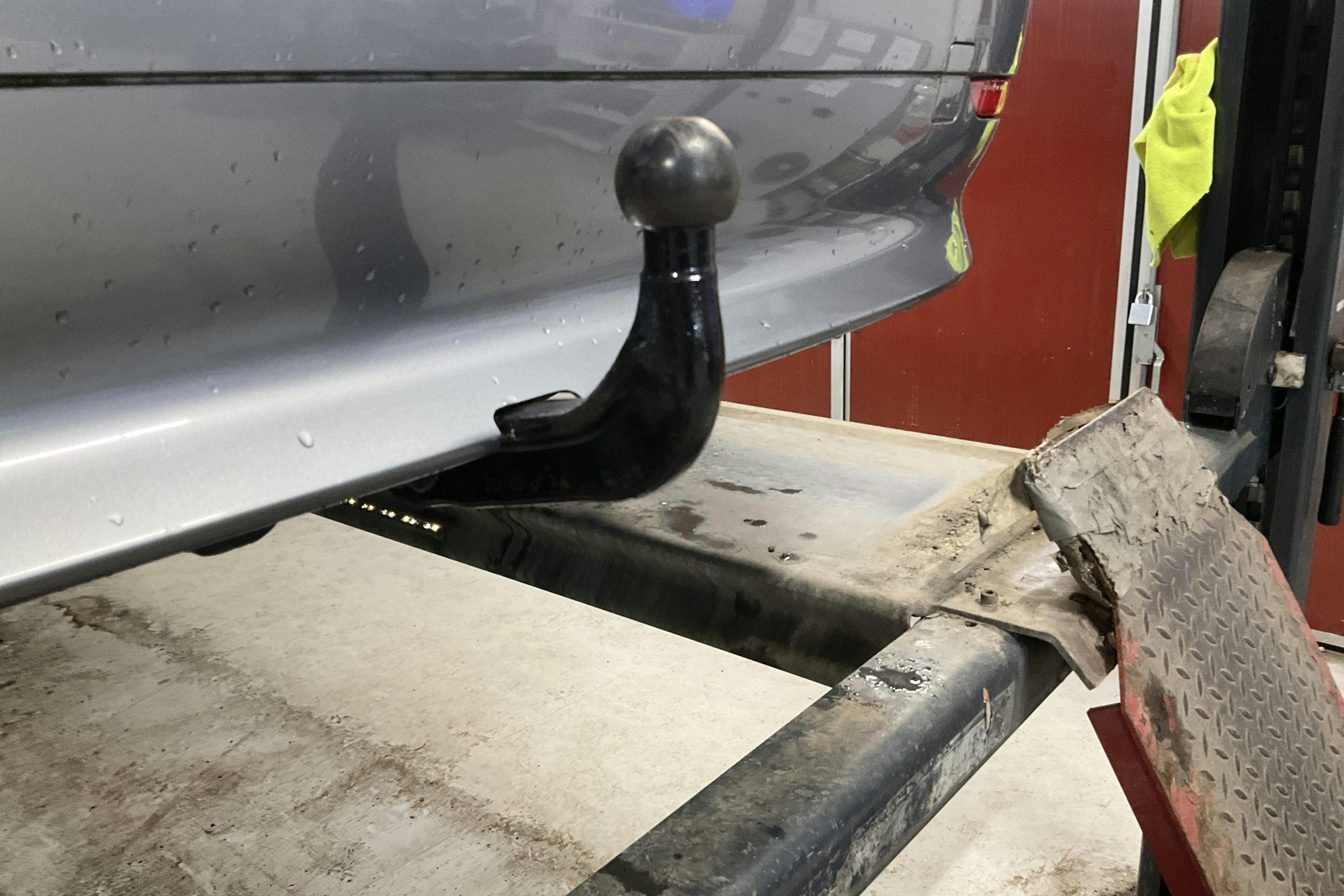 Vehicle Image 11