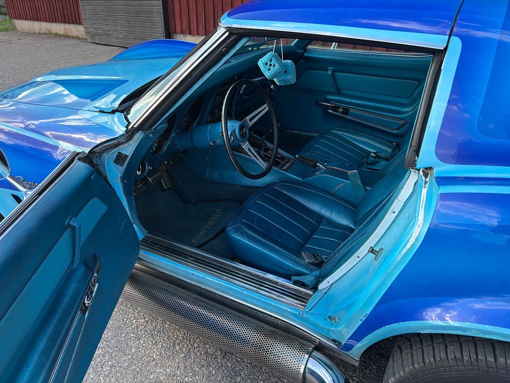 Vehicle Image 24