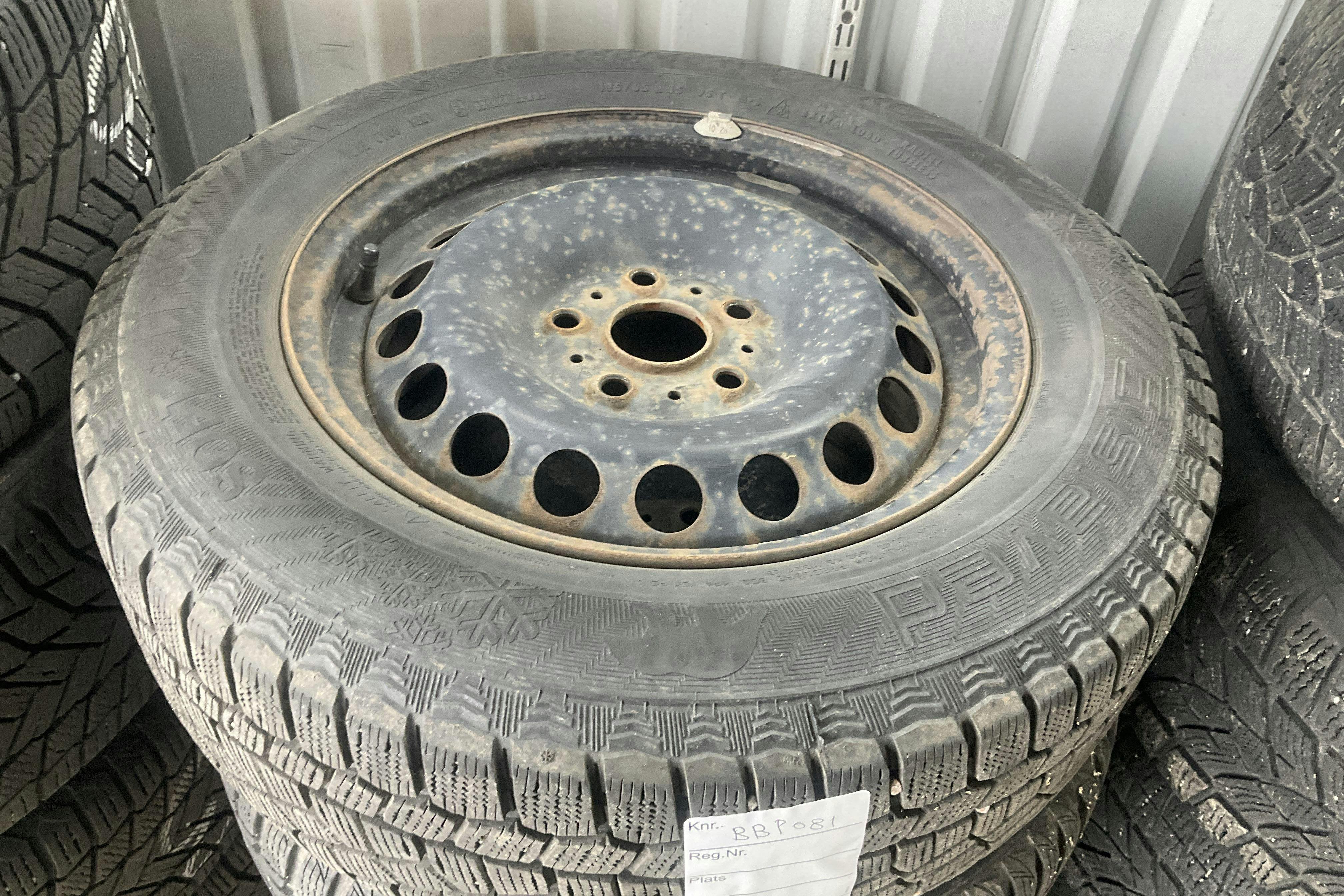 Vehicle Image 13