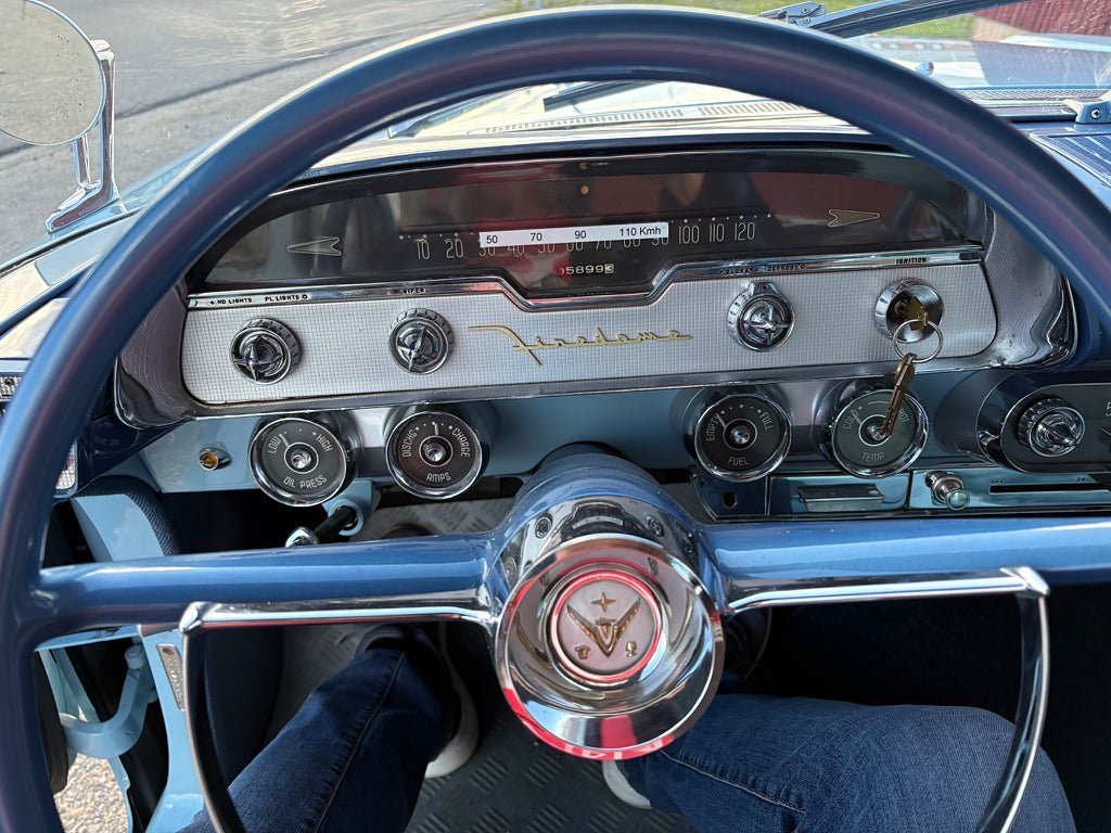 Vehicle Image 24