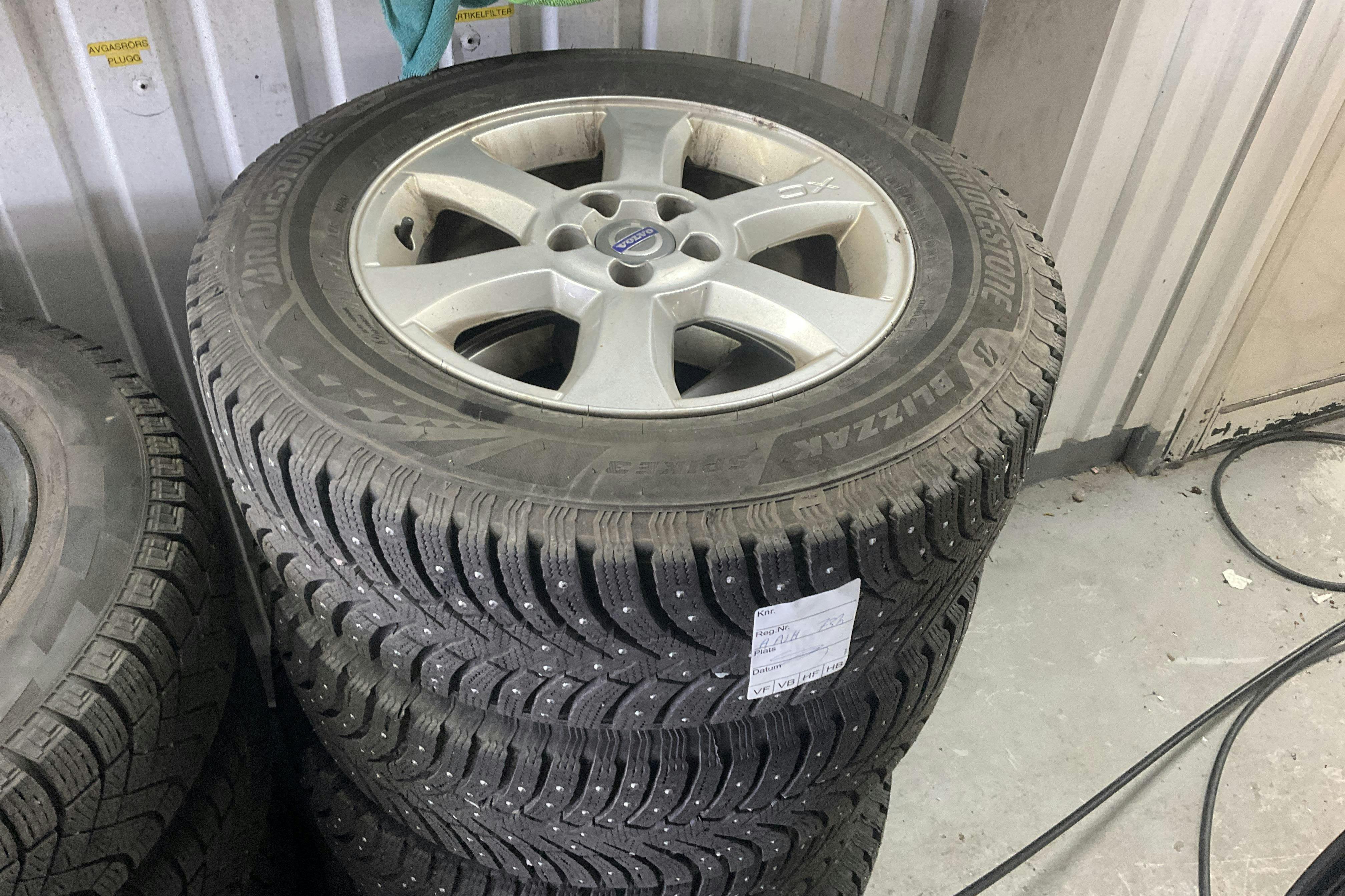 Vehicle Image 14
