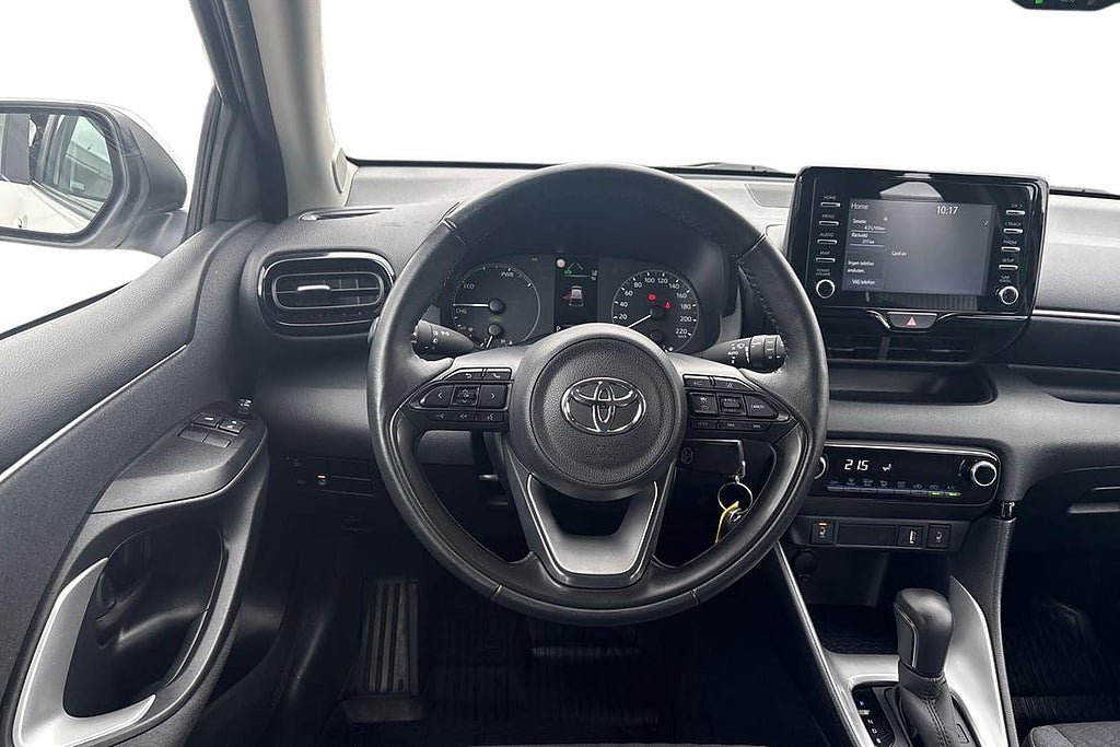 Vehicle Image 11
