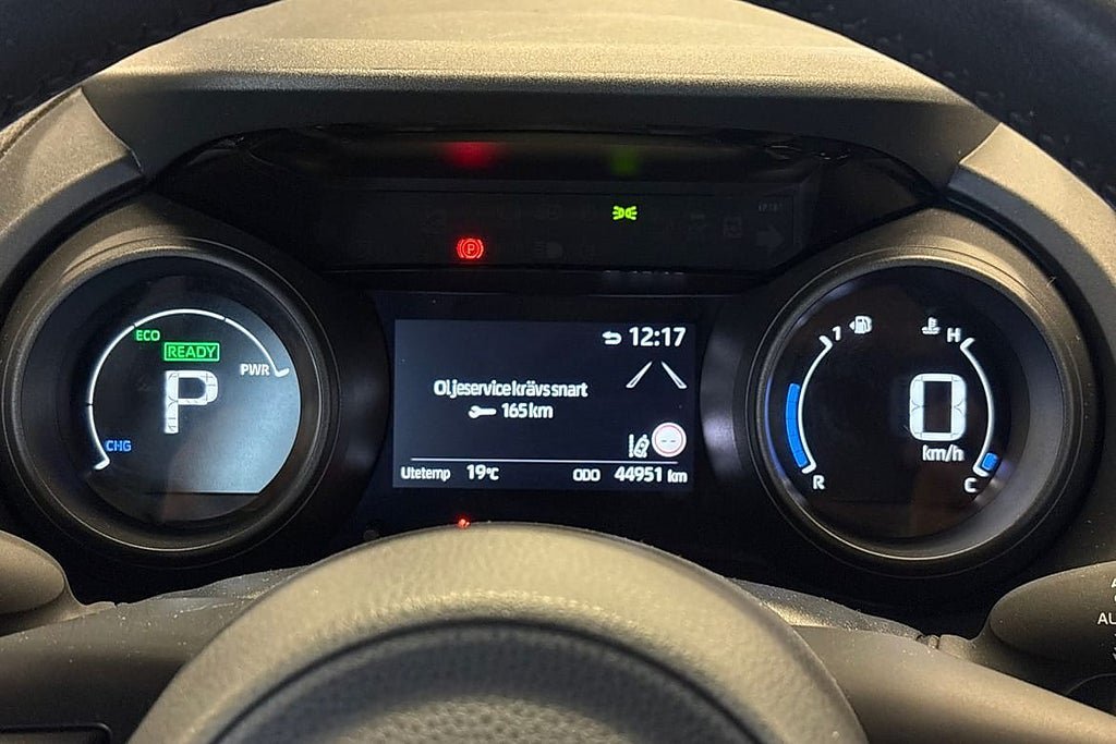 Vehicle Image 16