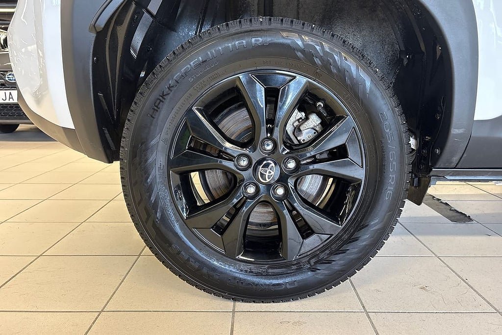Vehicle Image 17