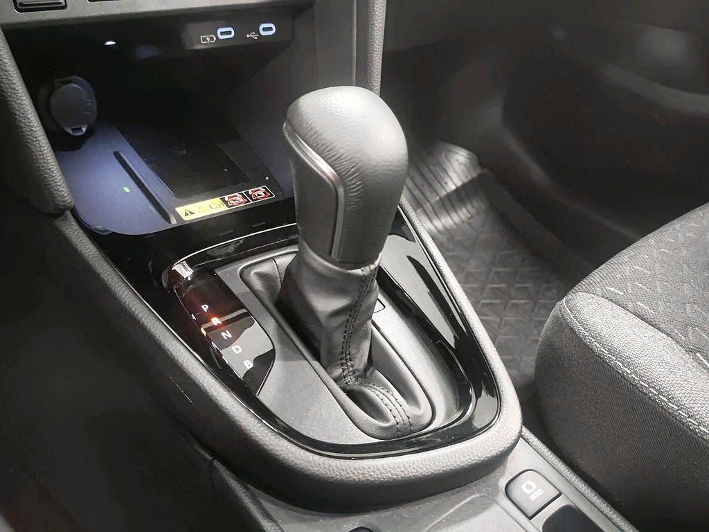 Vehicle Image 17