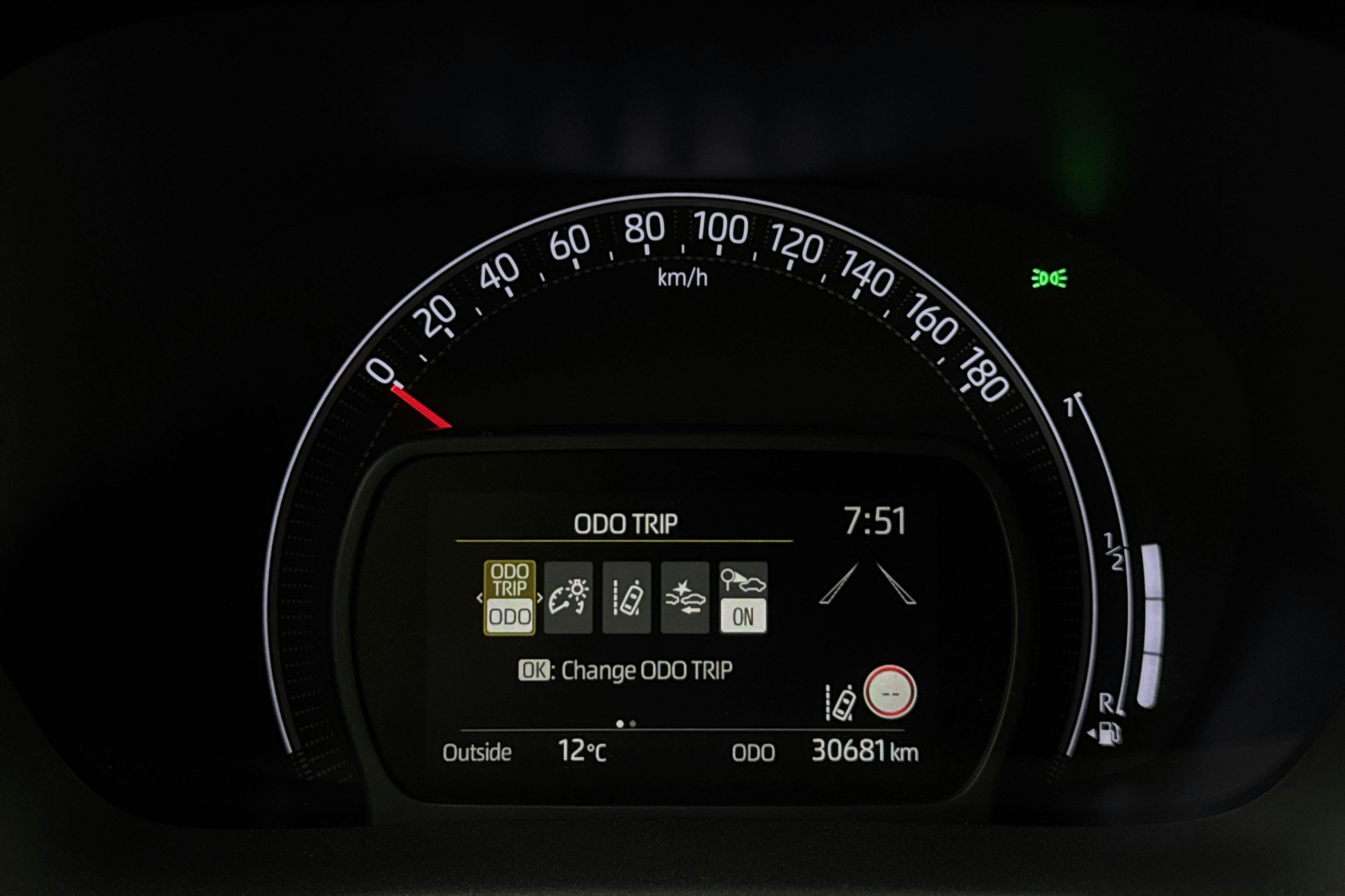 Vehicle Image 10