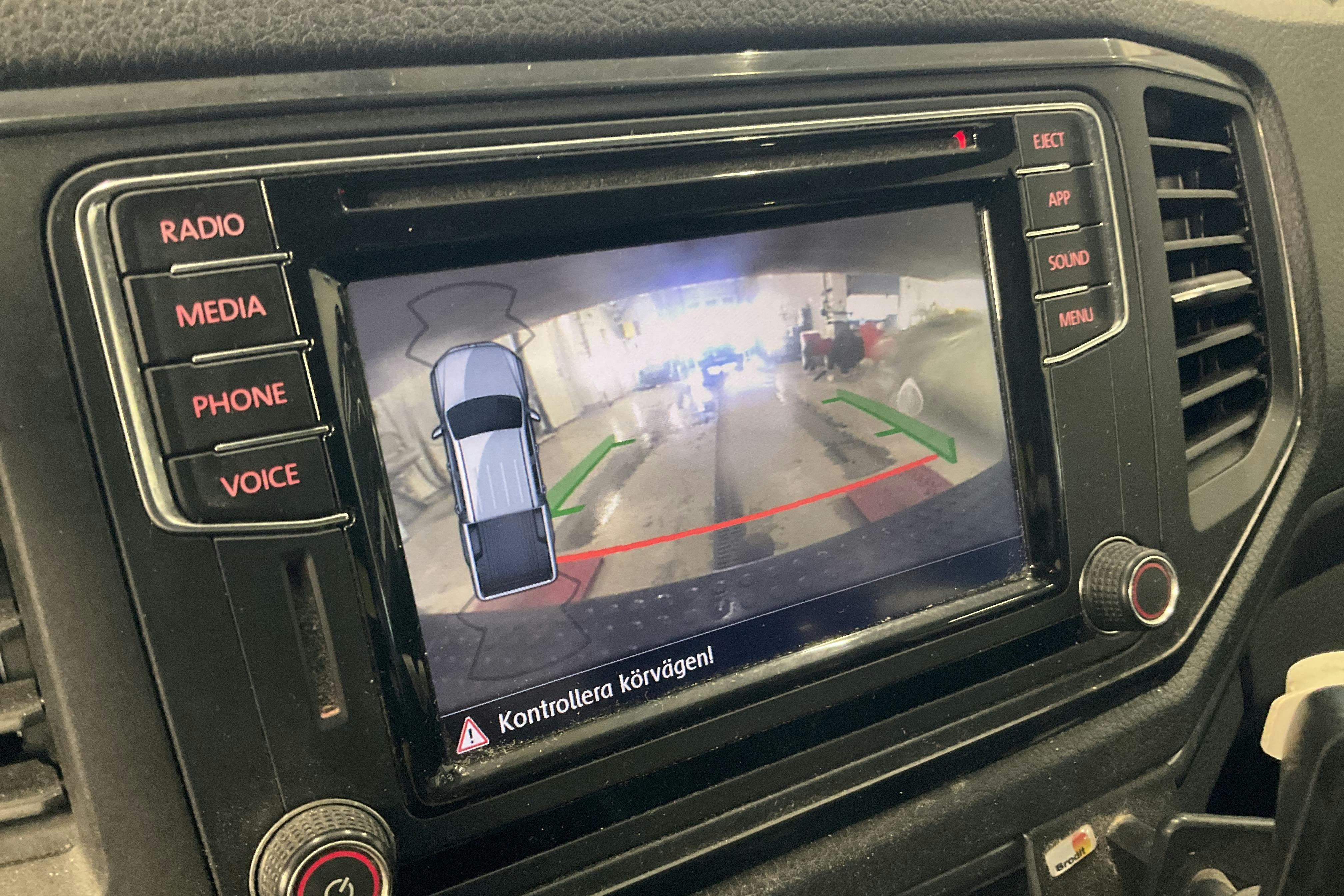 Vehicle Image 11