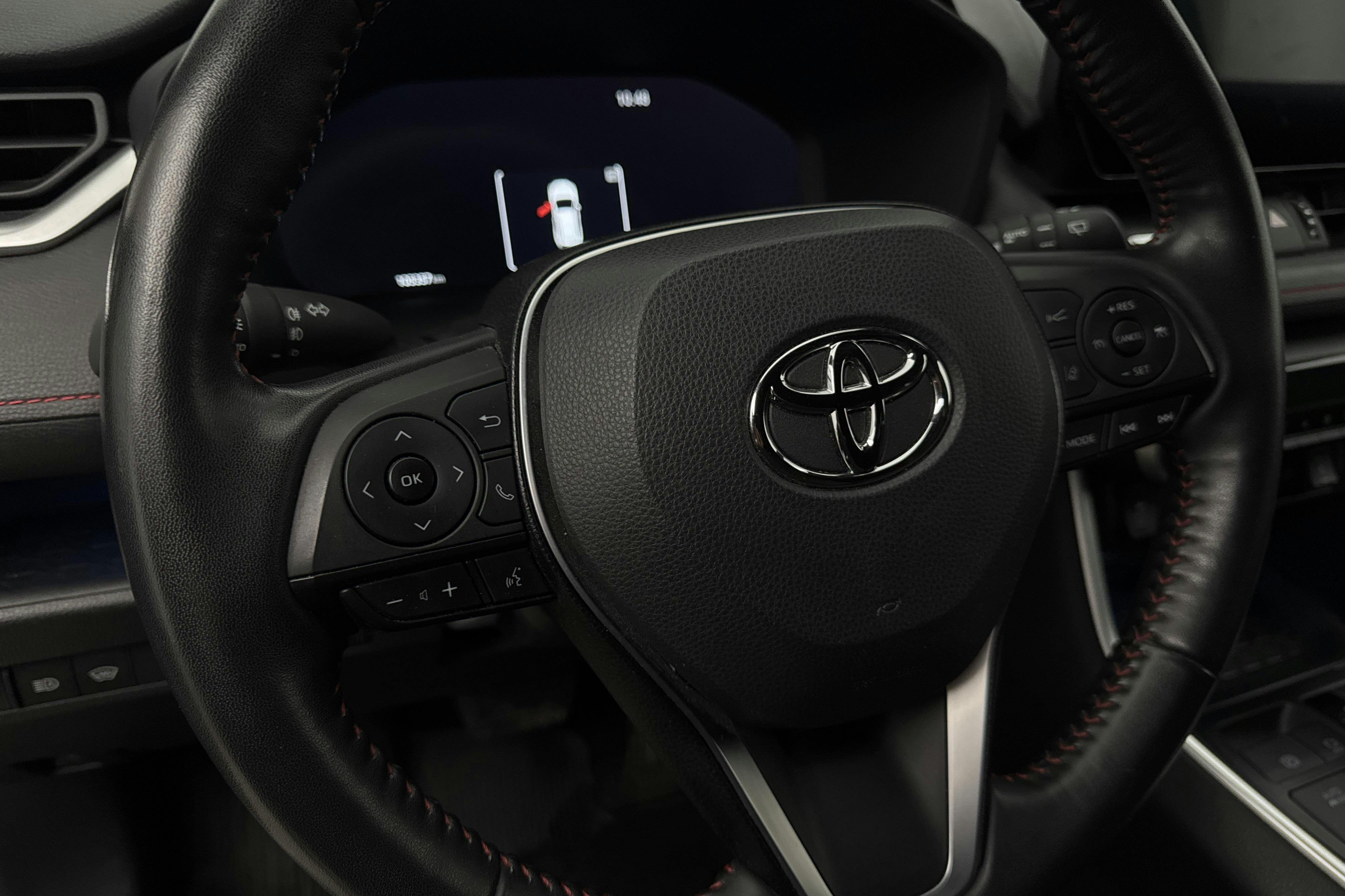 Vehicle Image 15