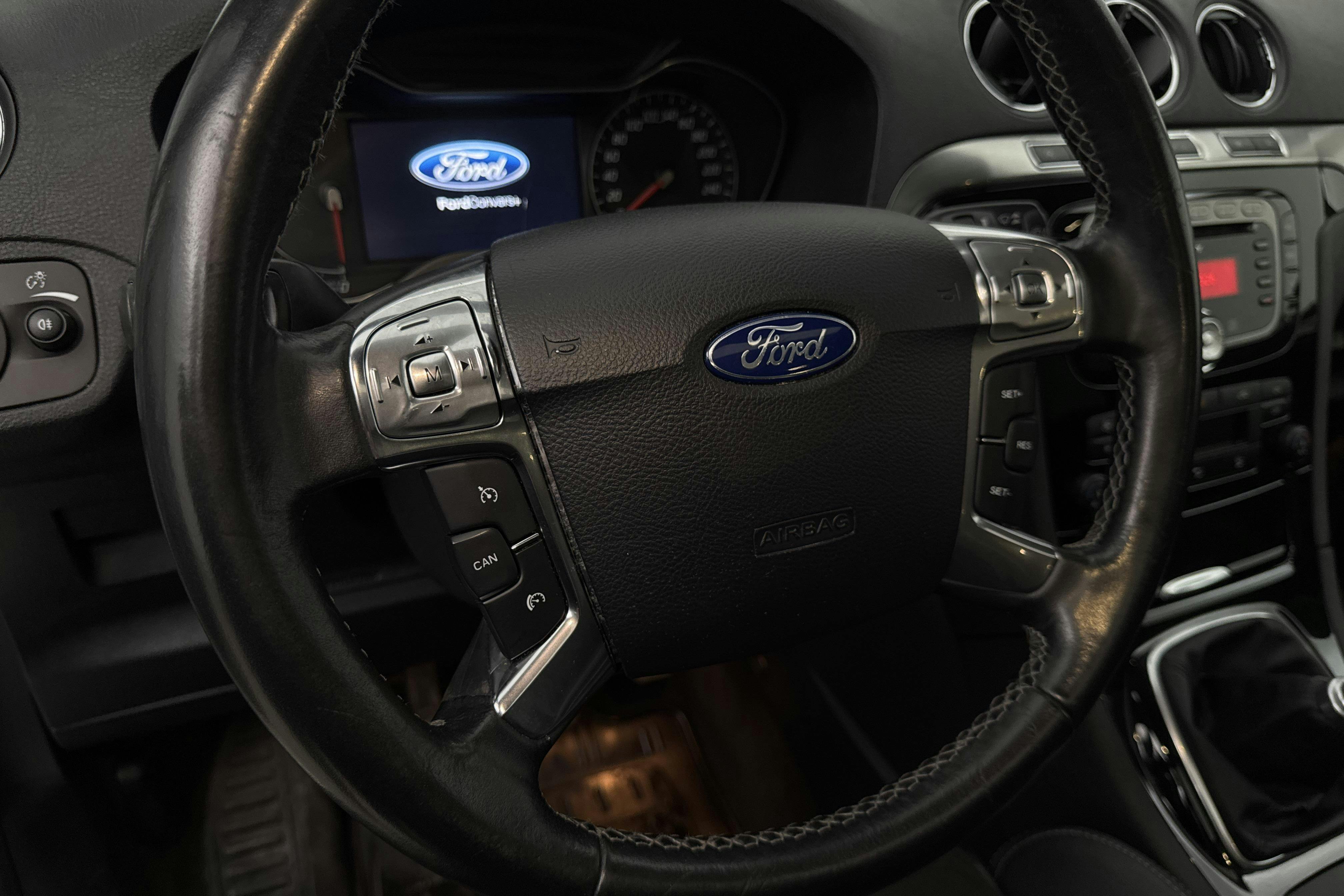 Vehicle Image 19