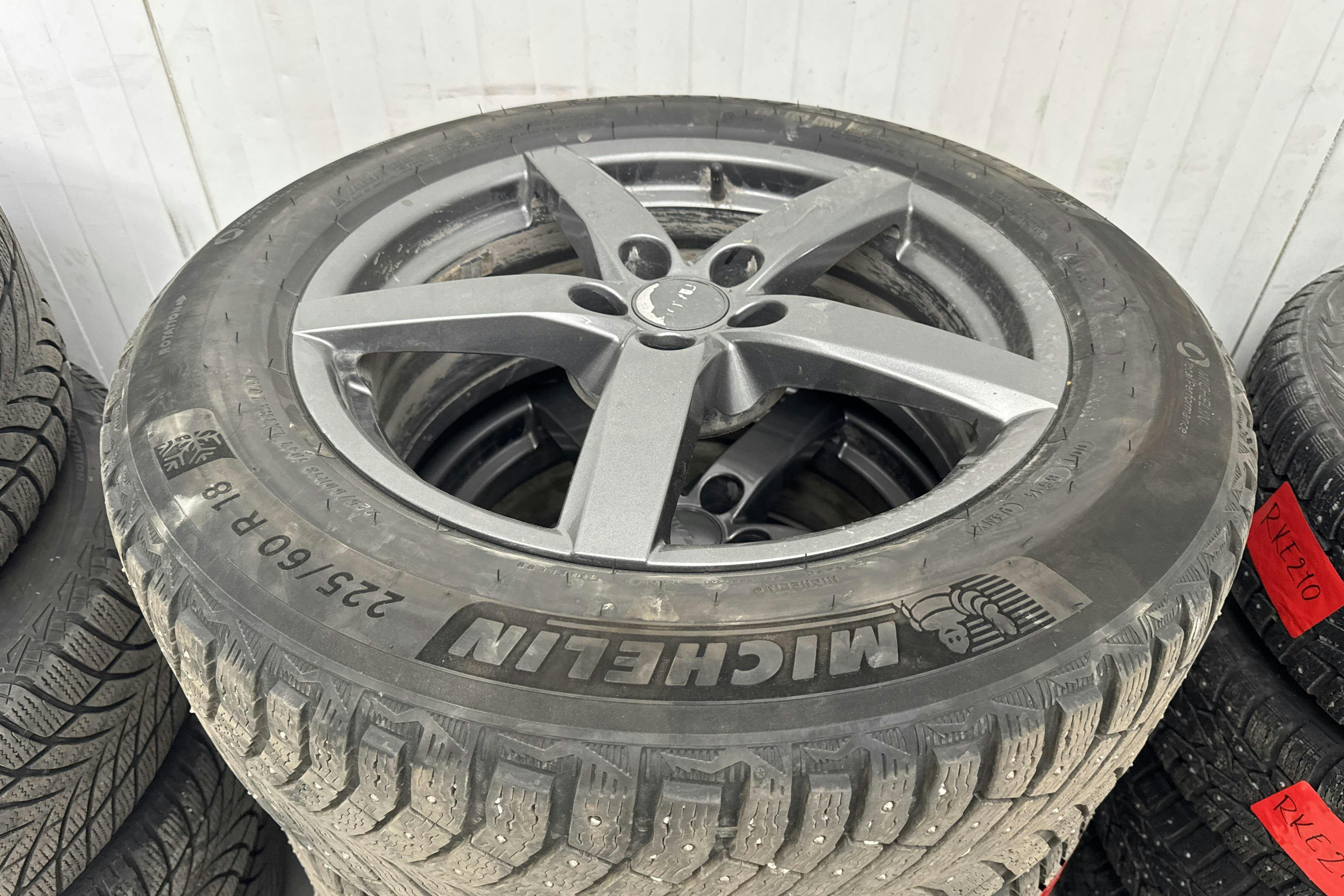 Vehicle Image 17