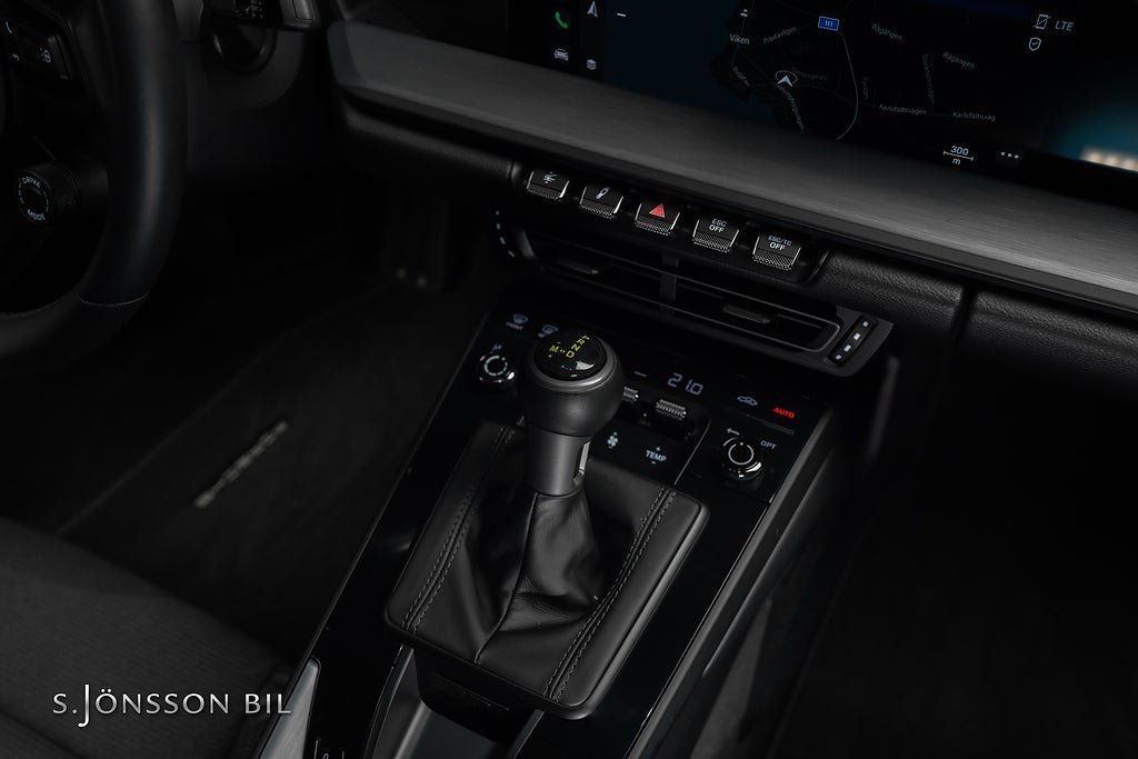 Vehicle Image 27