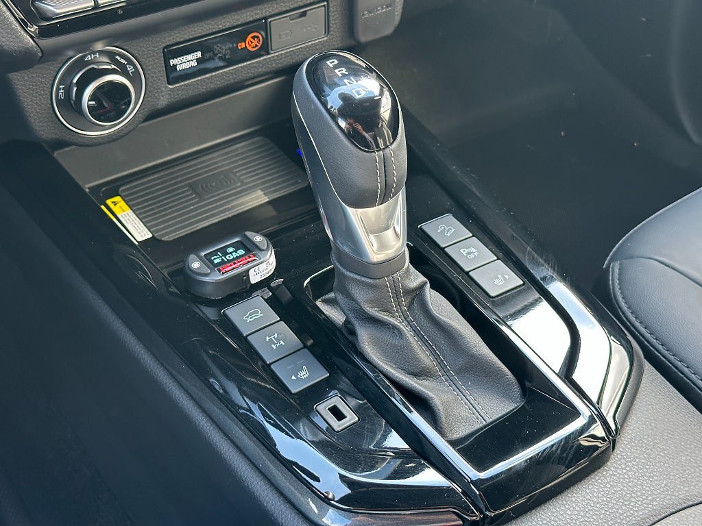 Vehicle Image 15