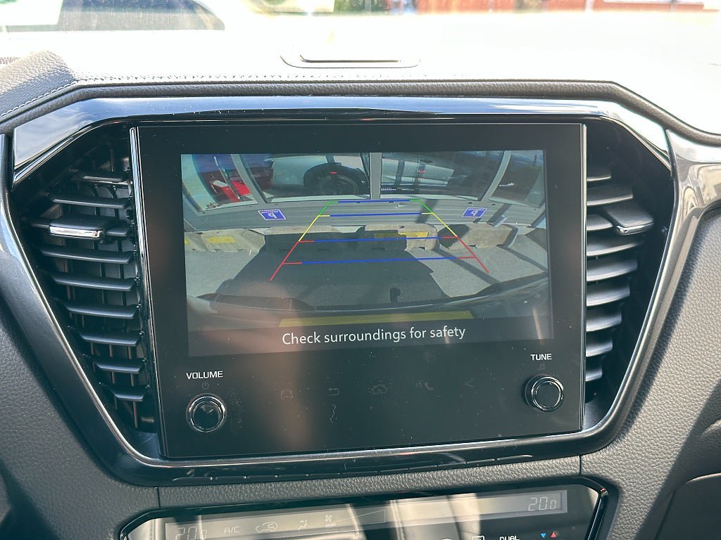 Vehicle Image 18
