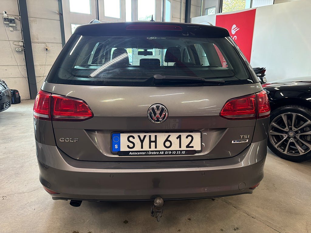 Vehicle Image 6