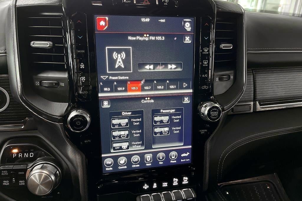 Vehicle Image 11