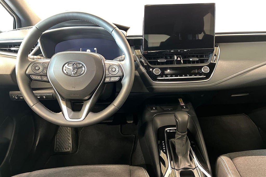 Vehicle Image 10