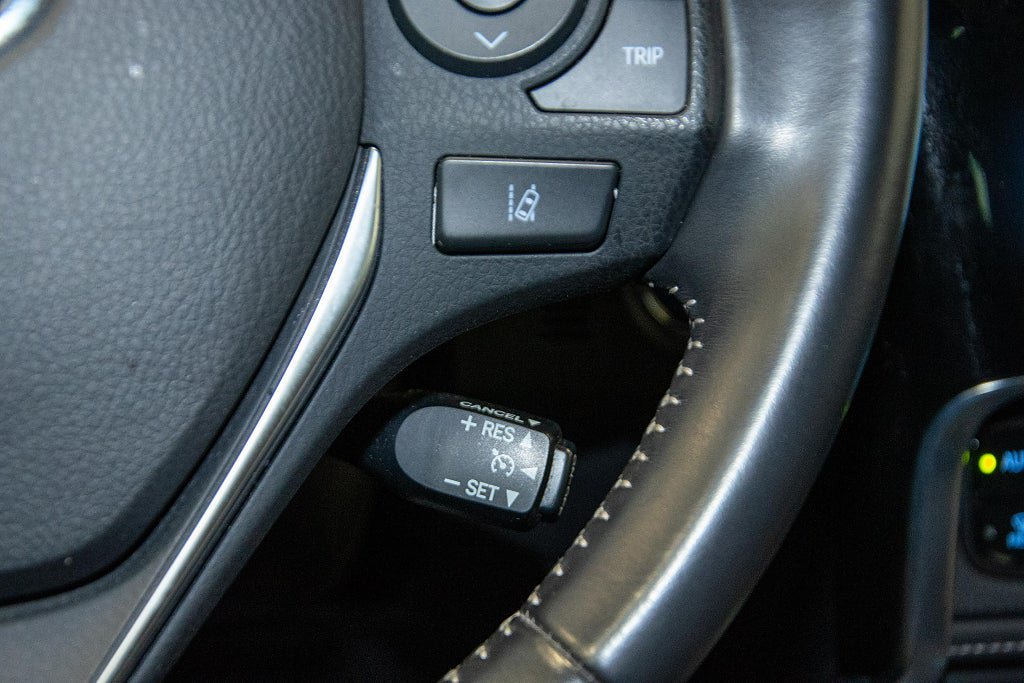 Vehicle Image 21