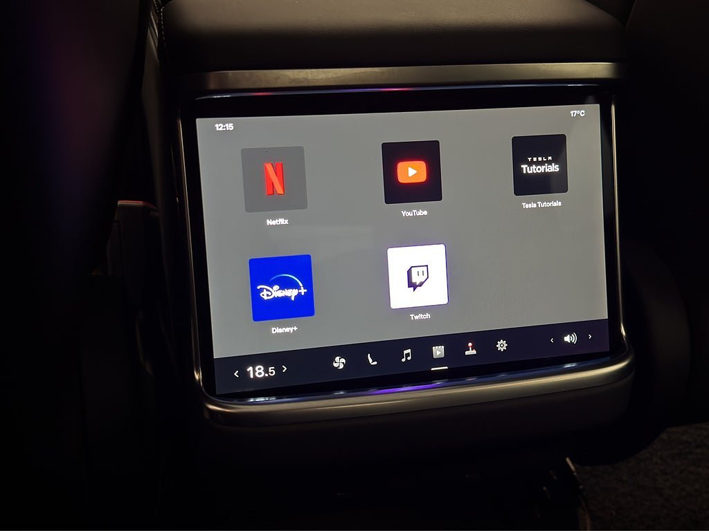 Vehicle Image 35