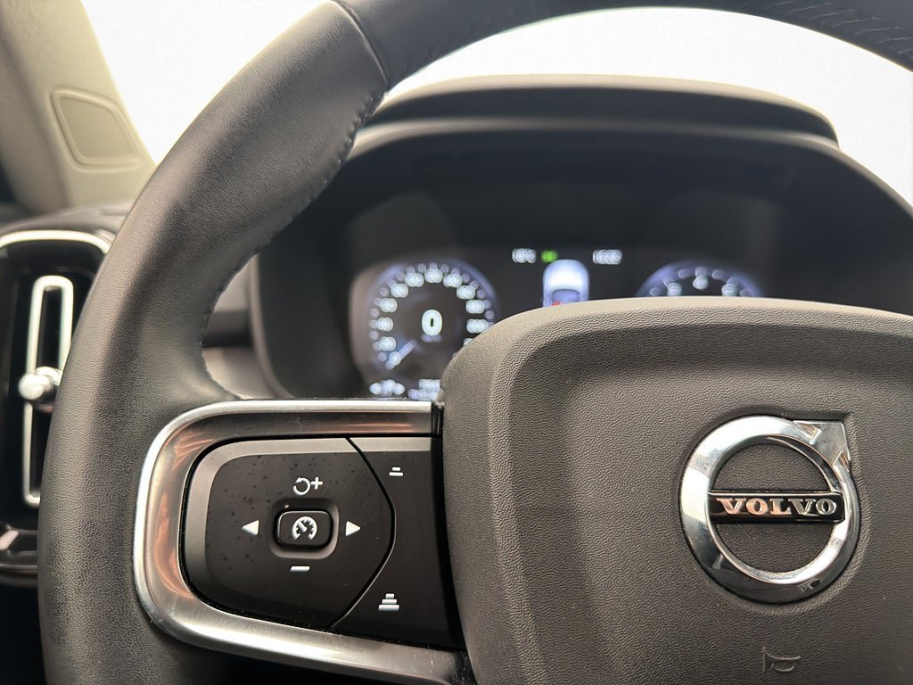 Vehicle Image 29