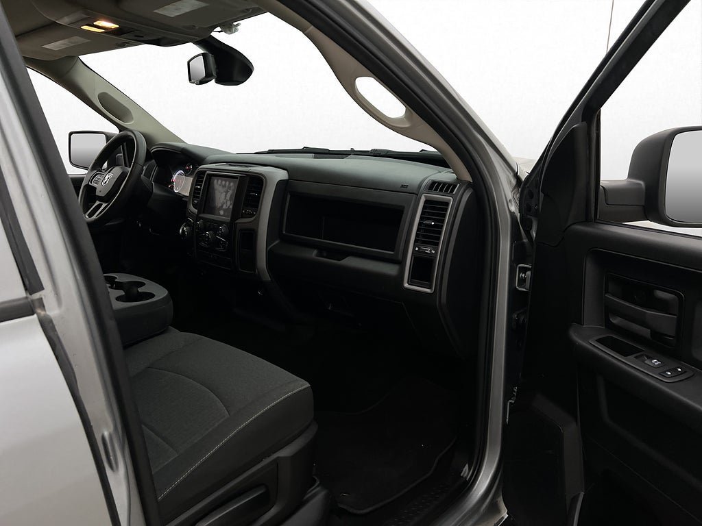 Vehicle Image 27