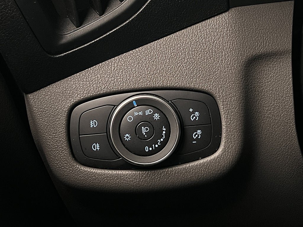 Vehicle Image 34