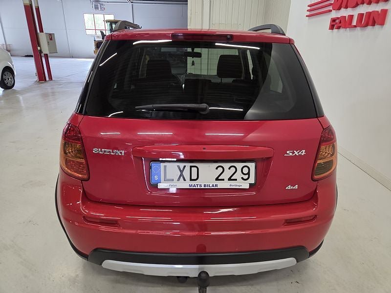 Vehicle Image 7