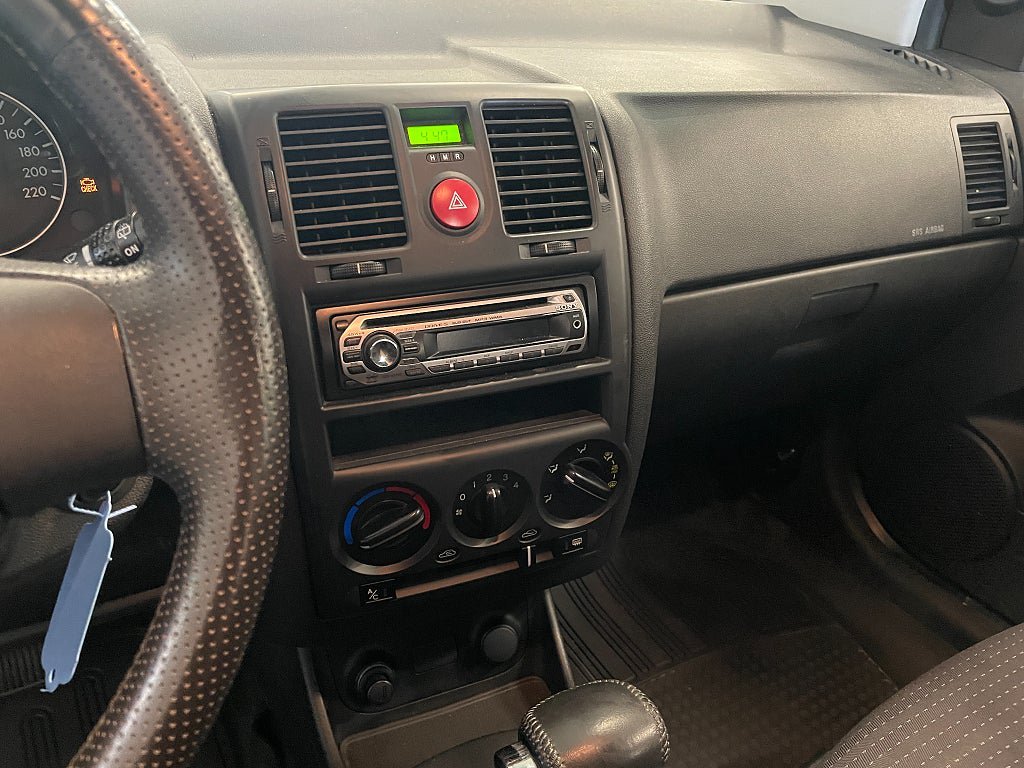 Vehicle Image 11