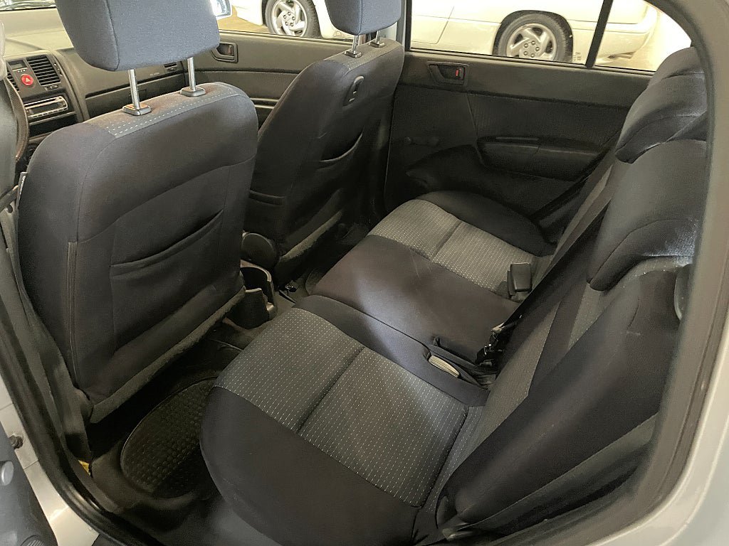Vehicle Image 13