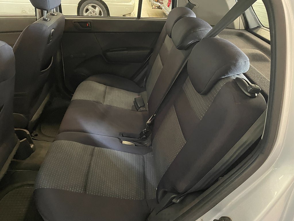 Vehicle Image 14