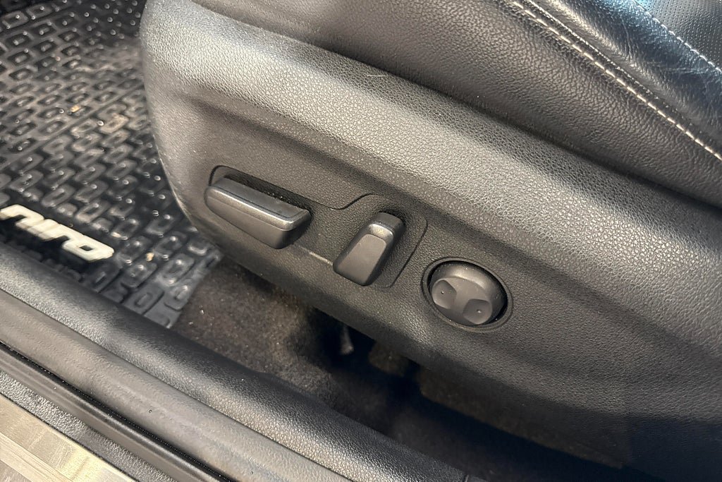 Vehicle Image 20