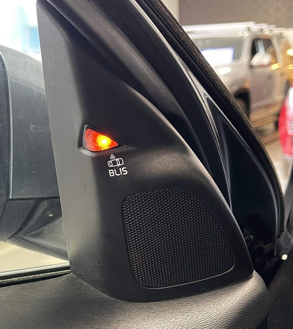 Vehicle Image 19